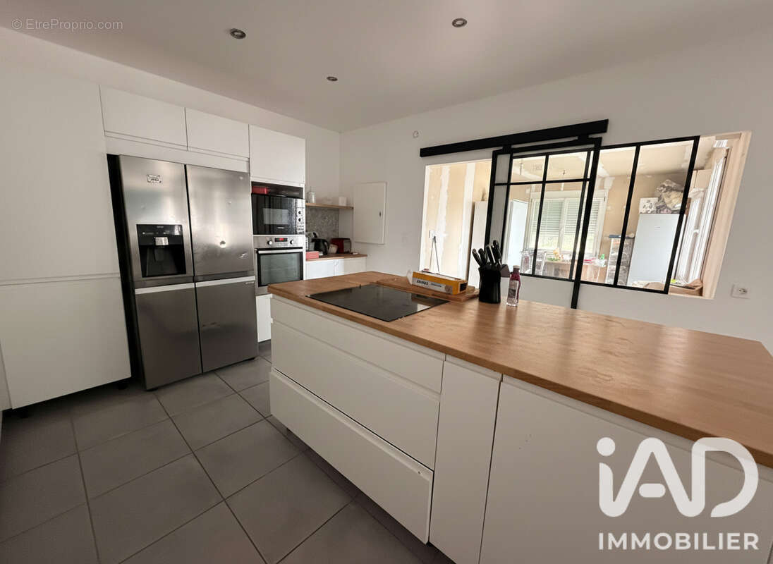 Maison 263 m² à Orvault  - photo 2