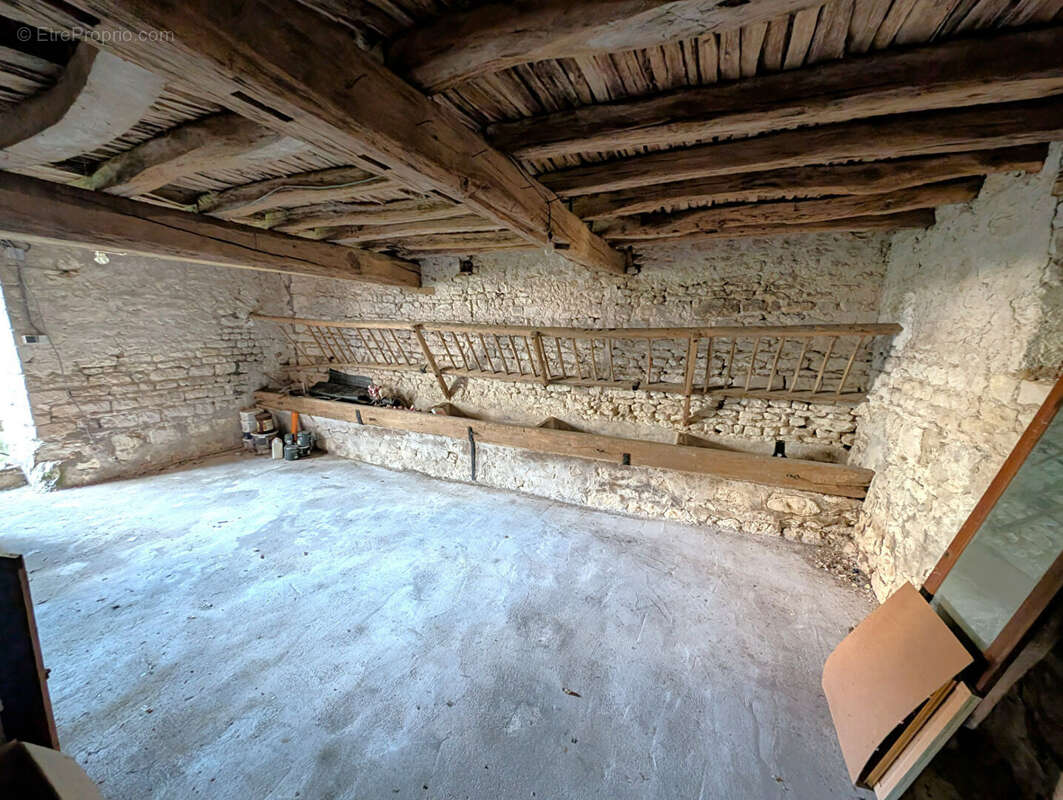 Maison à CHARMOY