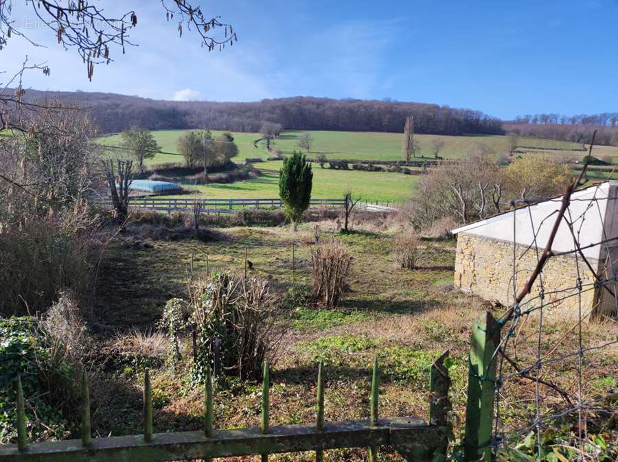 58, Exclusisité Agence - 3mns de Prémery CAMPAGARNDE à finir de restaurer sur 1272m2 de terrain avec agréable - photo 2
