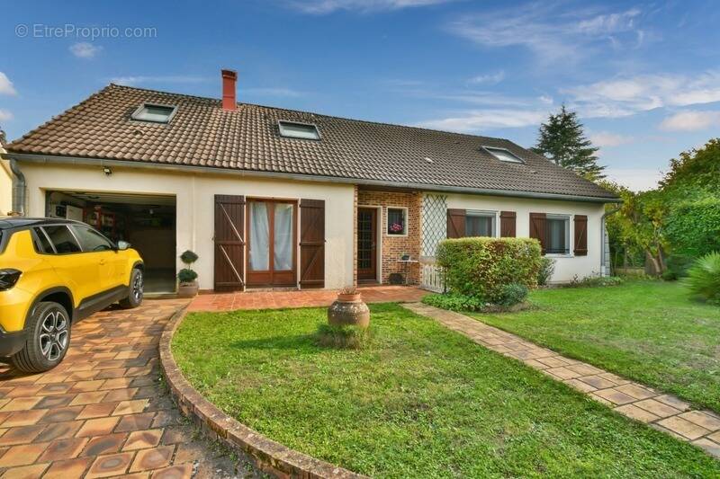 Maison à BALLAINVILLIERS