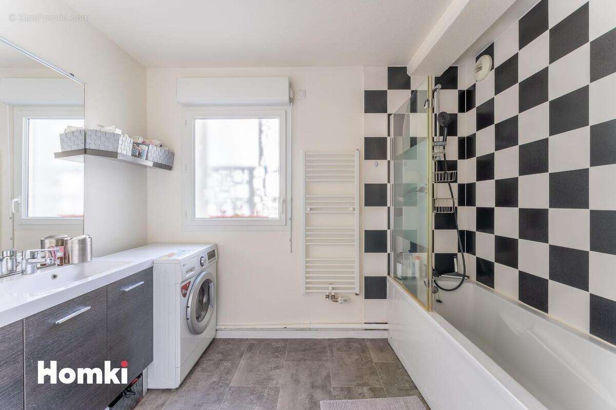 Appartement à VILLENAVE-D'ORNON