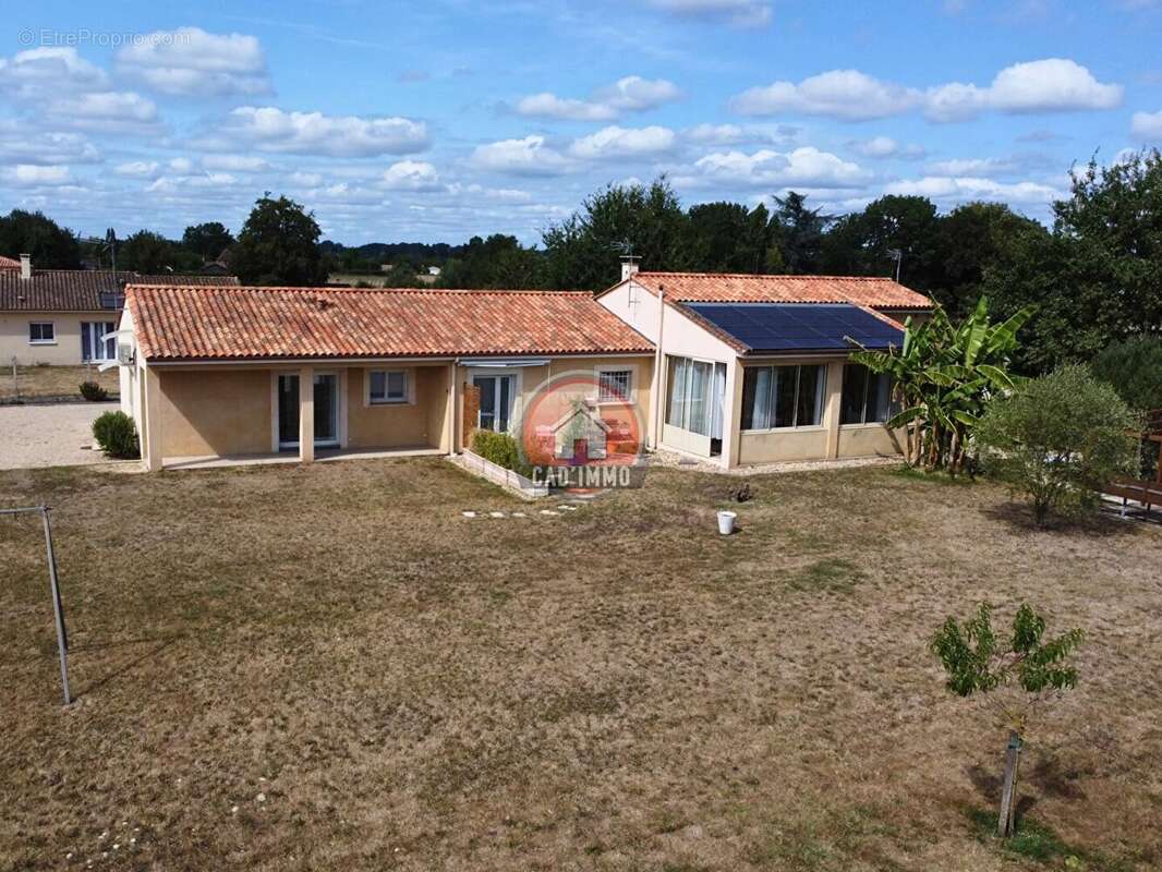 Maison à LAMONZIE-SAINT-MARTIN