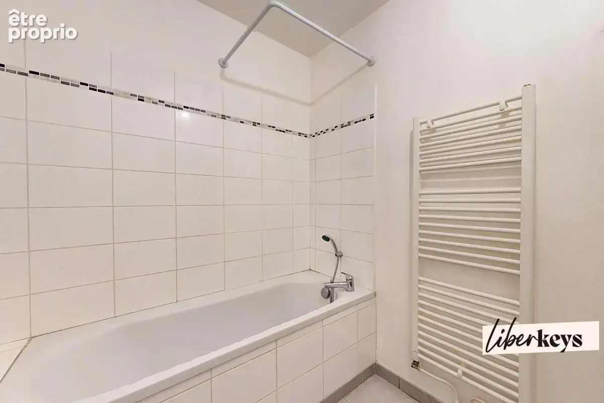 Immeuble basse consommation - T3 - 69m² + terrasse + garage fermé - photo 5