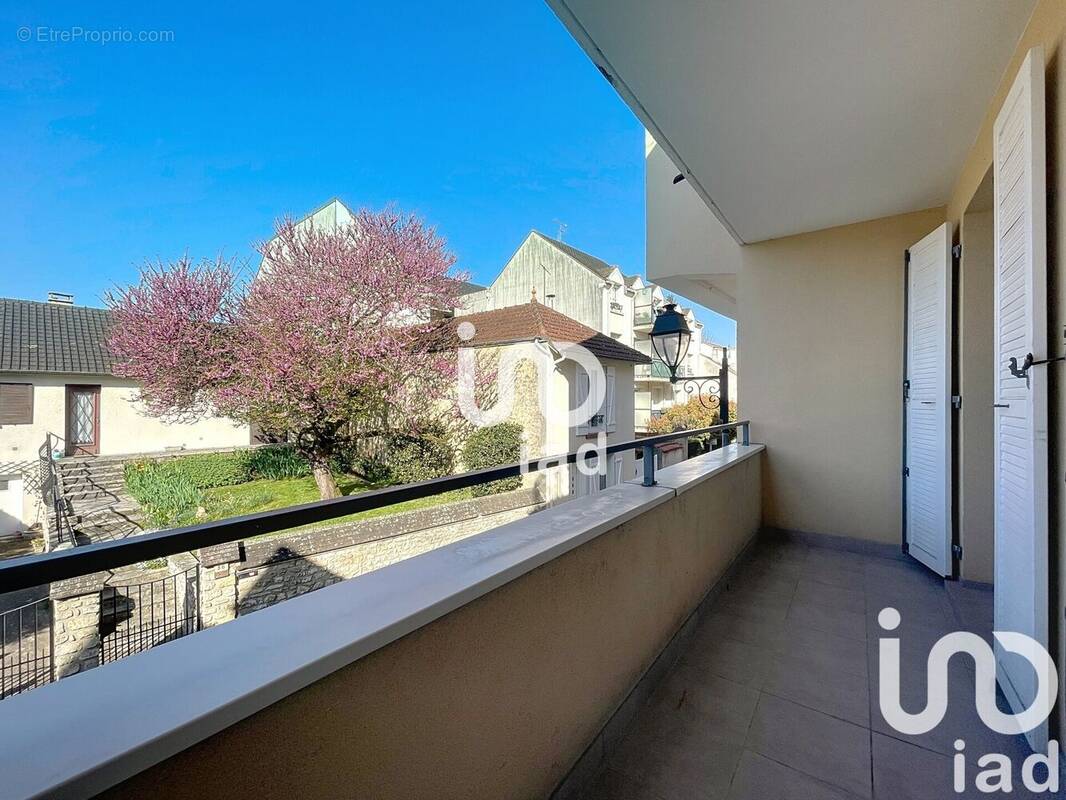 Photo 1 - Appartement à BRIE-COMTE-ROBERT