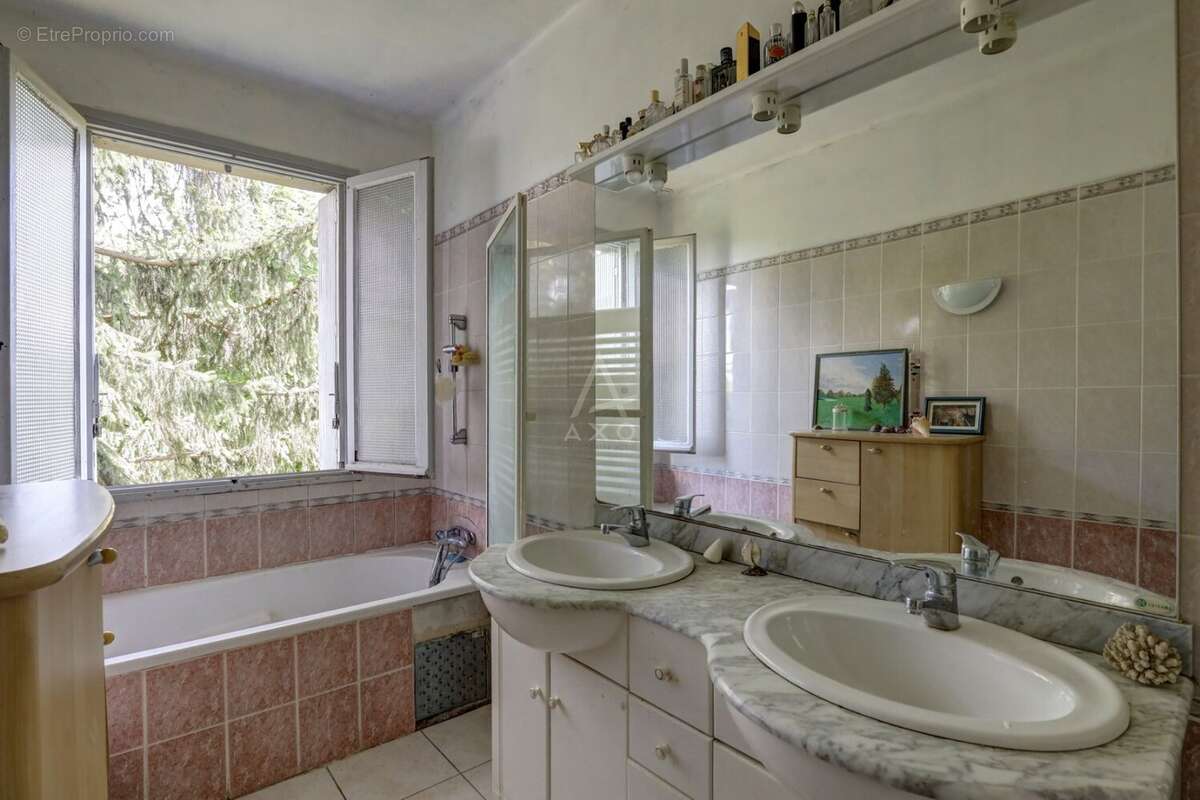 Maison à SAINT-SAUVEUR