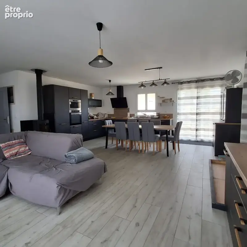 Maison 5 pièces 127 m² à vendre à Chasseneuil-Sur-Bonnieure (16260) - photo 3