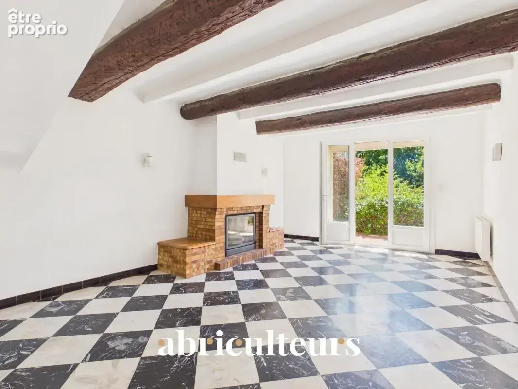 Maison de village avec jardin, garage, cave et grenier aménageable à Saint-Cannat - photo 3