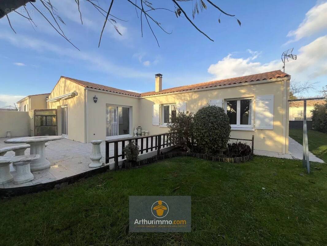 Maison à SAINT-SAUVEUR-D&#039;AUNIS