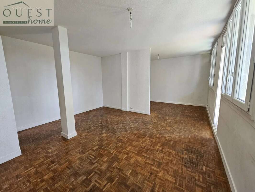 Appartement à LYON-9E