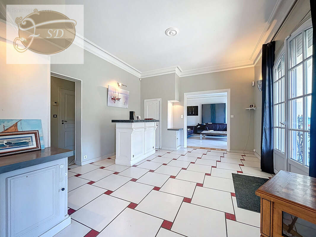 Maison à LA TERRASSE