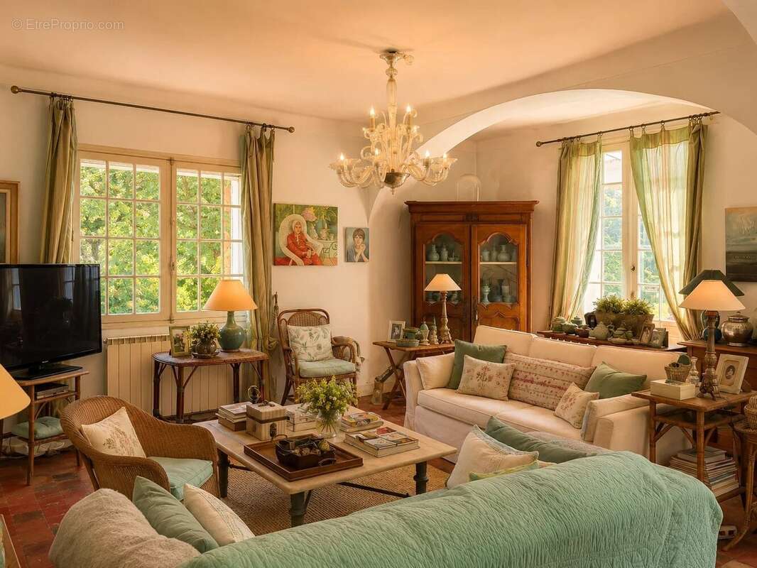 Maison à ORGON