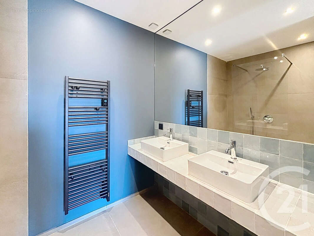 Appartement 140 m² à Sete  - photo 15