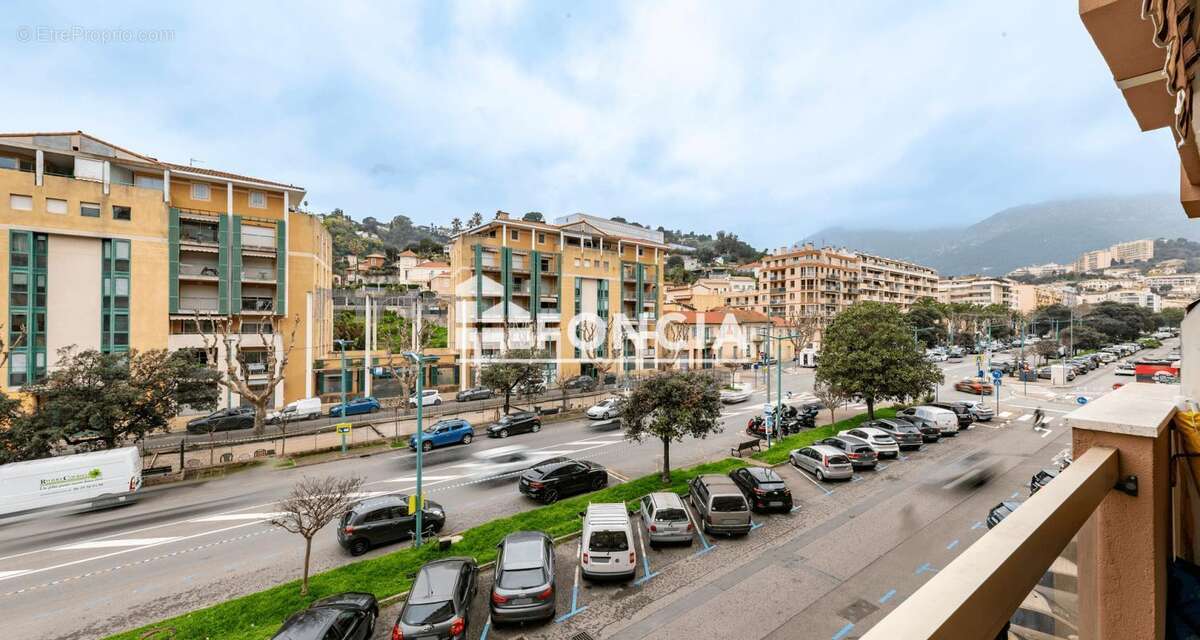 Appartement à MENTON