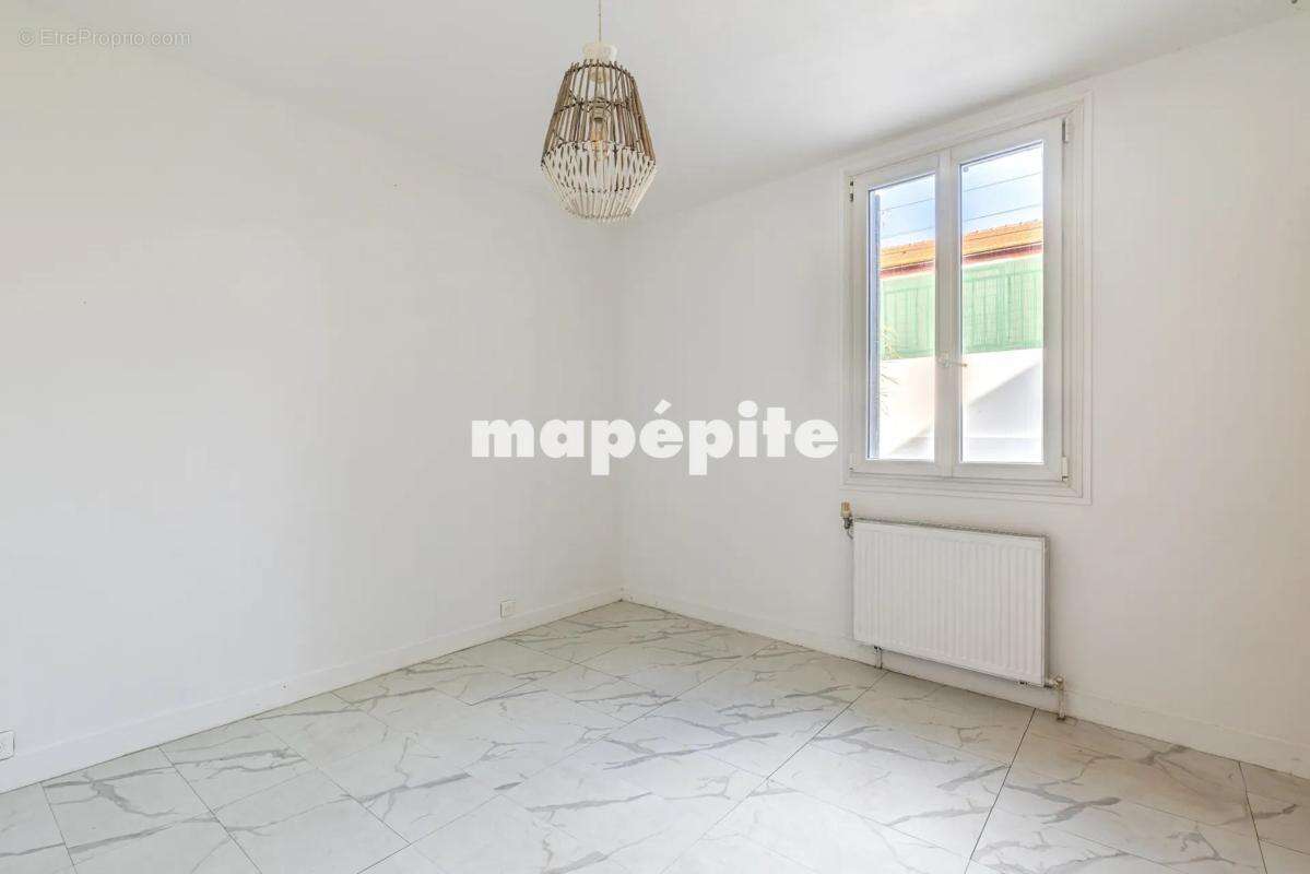 Maison à SAINT-DENIS