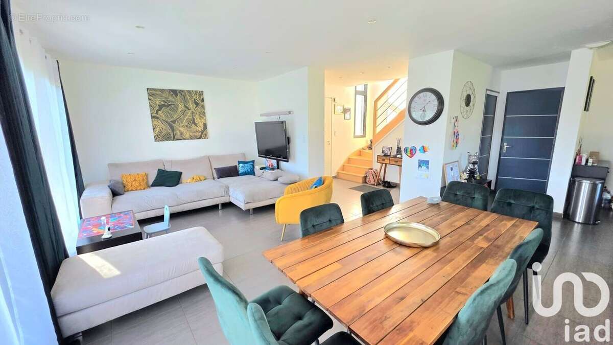 Photo 2 - Maison à PLEUGRIFFET