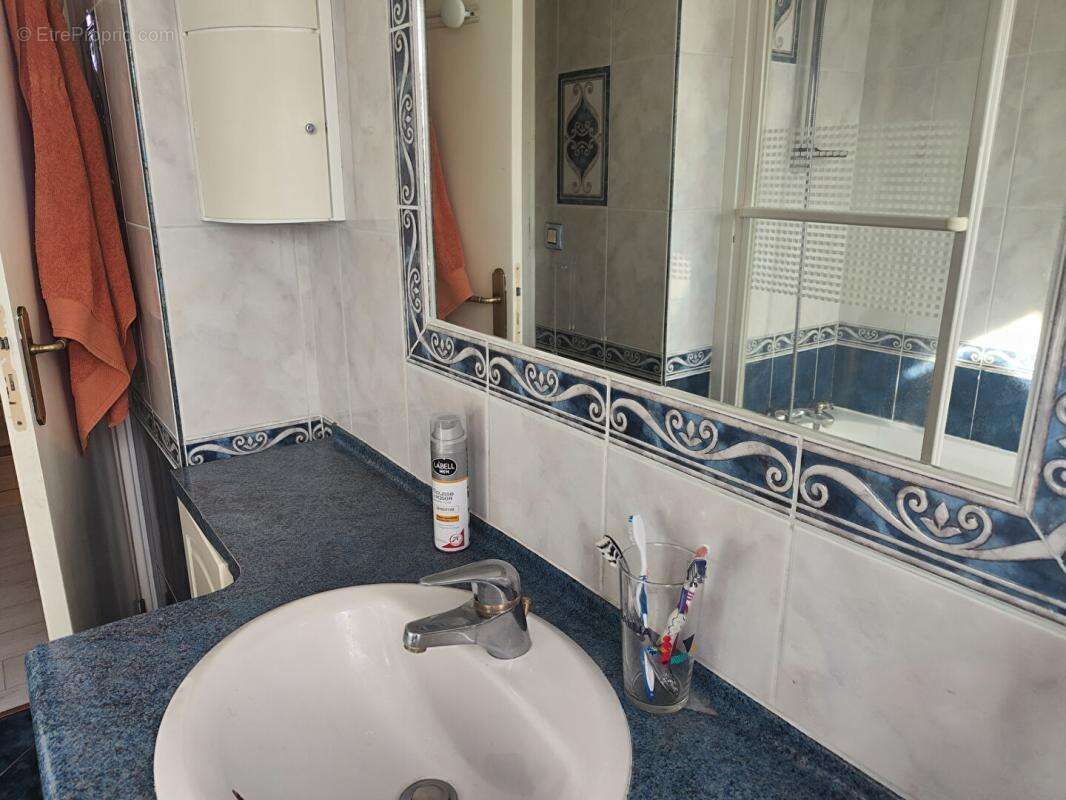 Appartement à FRESNES