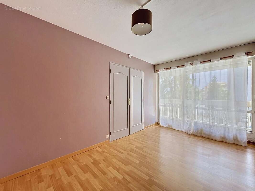 Appartement à ELANCOURT