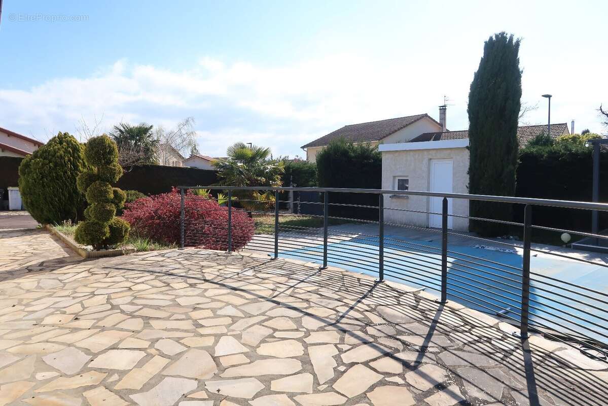 Maison à SAINT-CYPRIEN