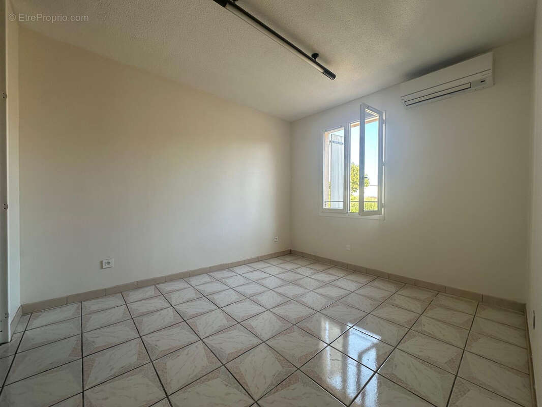 Maison à PUGET-SUR-ARGENS