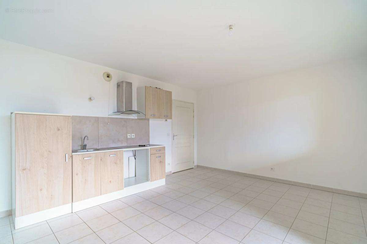 Appartement à MALLEMORT