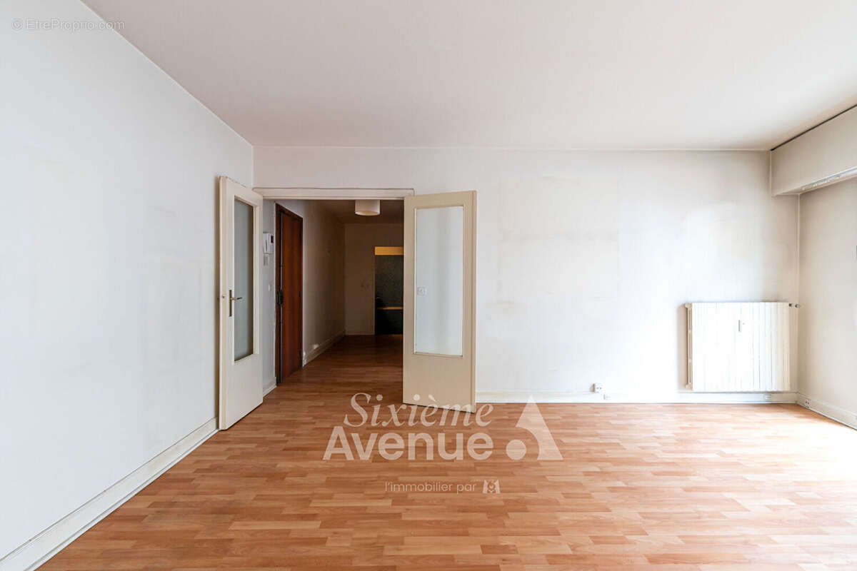 Appartement à PARIS-4E