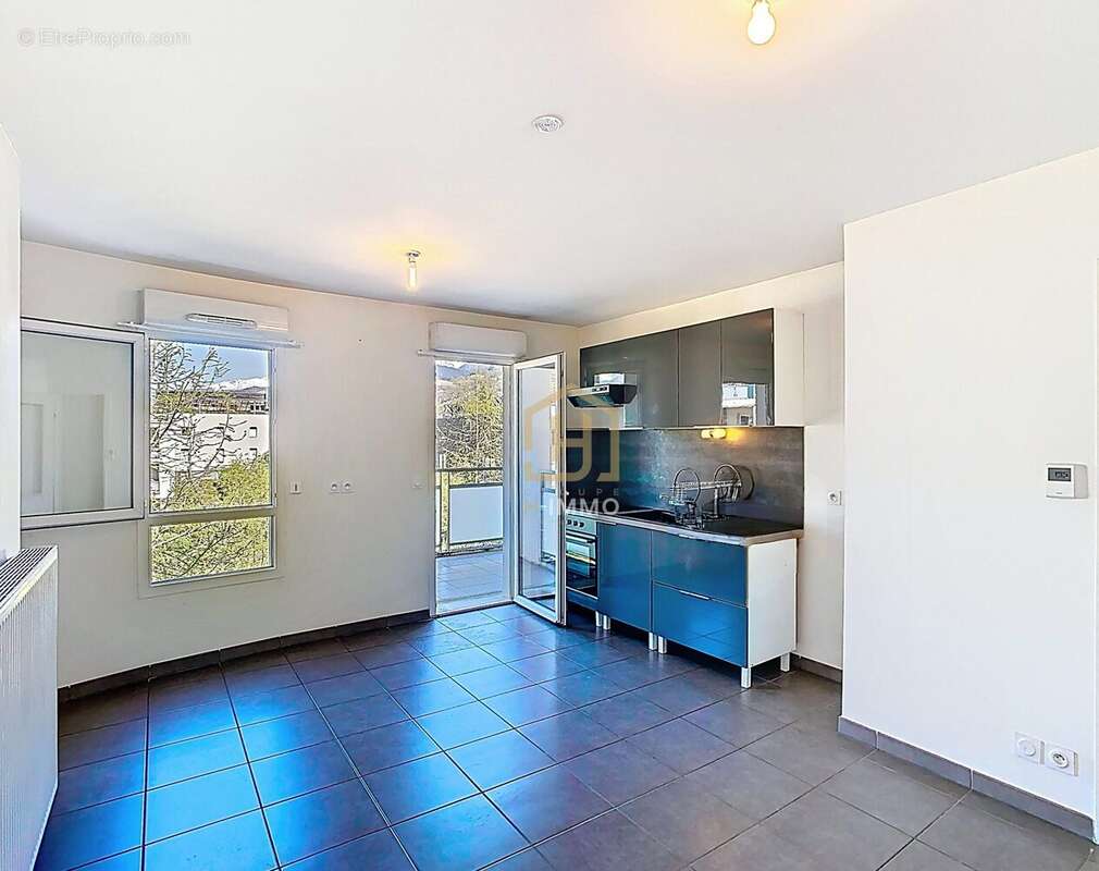 Appartement à GIERES