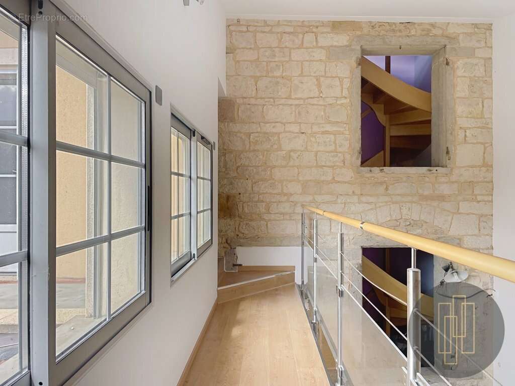 Maison à VILLEFRANCHE-SUR-SAONE