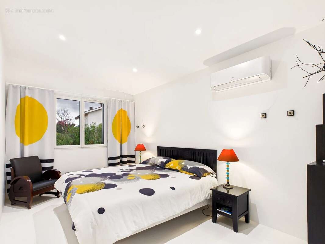 Maison à SAINT-PARDOUX-ISAAC