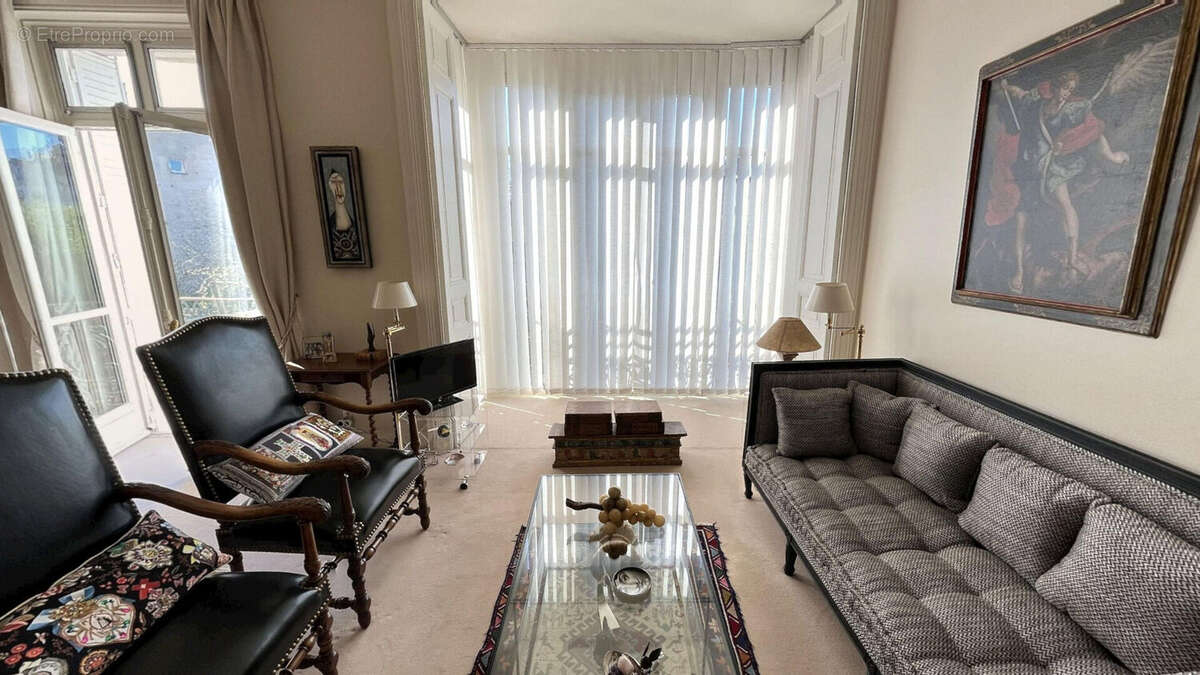 Appartement à PARIS-5E