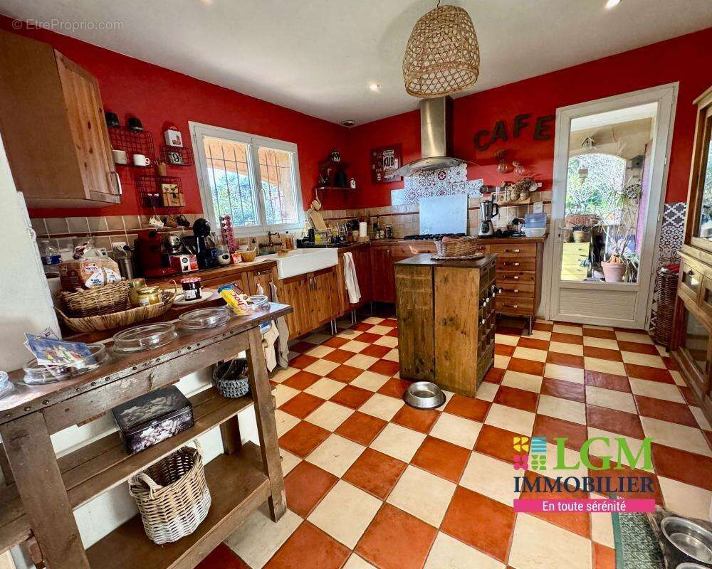 Maison à PLAN-DE-LA-TOUR