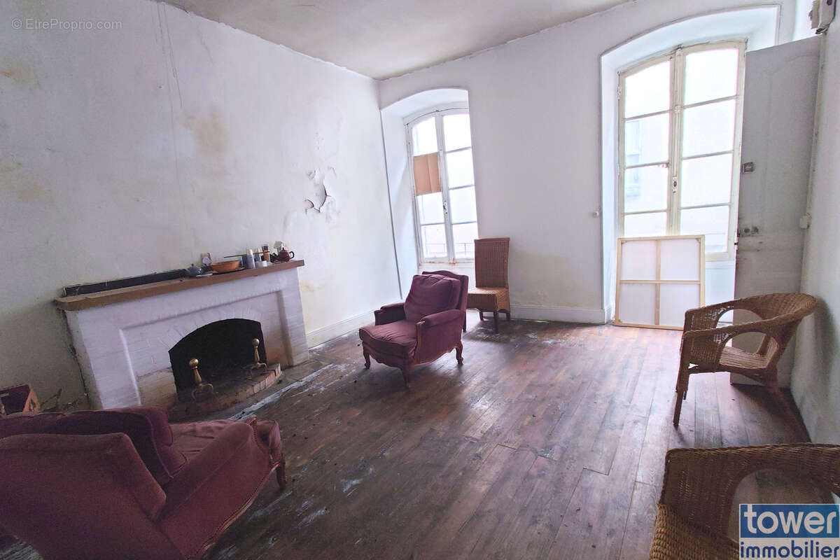 Maison à VILLEFRANCHE-DE-ROUERGUE