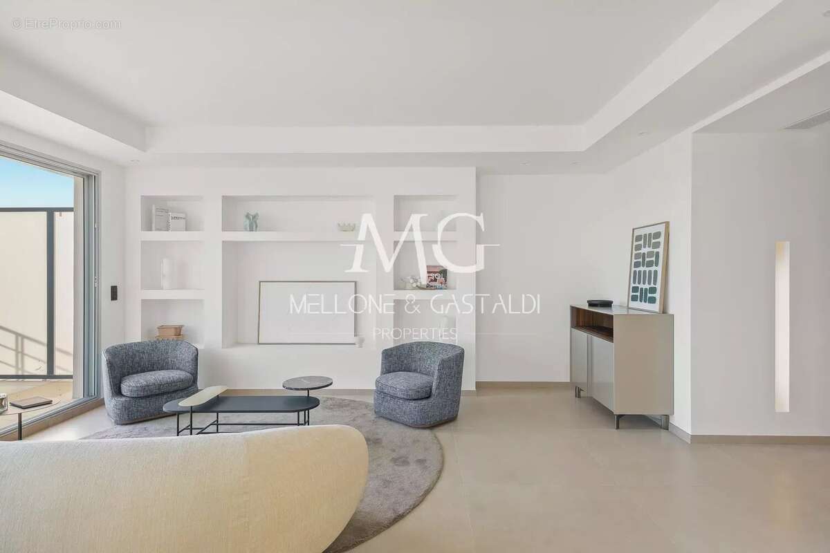 Cannes centre – penthouse d’exception – roof top – vue mer panoramique – 117 m² – 2 parkings - photo 21