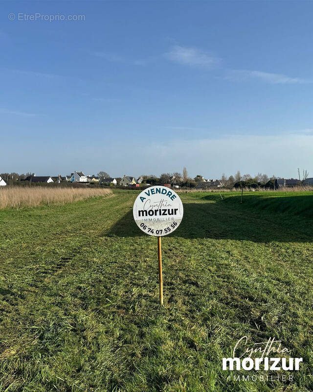 Terrain à PLOUHINEC