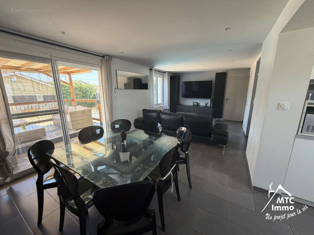 Maison 114 m2 / garage 43 m2 / terrain 700 m2 - photo 7