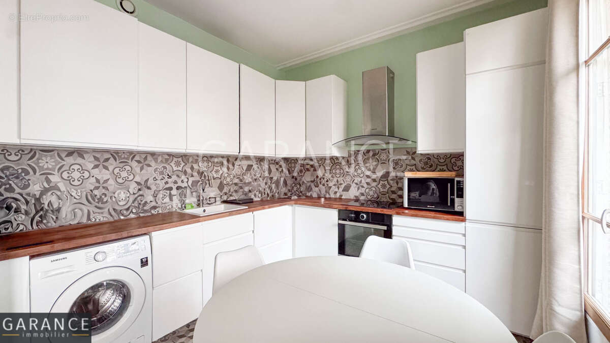 Appartement à PARIS-12E