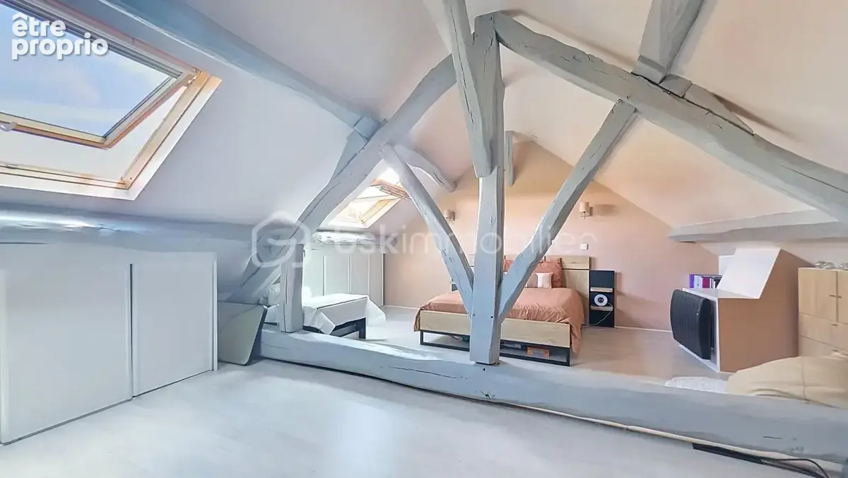 Charmante maison de ville entièrement rénovée avec une grande terrasse de 40 m² - photo 7