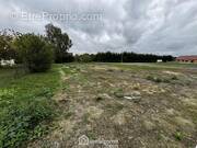 Vous serez séduits par ce terrain à bâtir d'une surface de 884 m² - Terrain à VERSIGNY