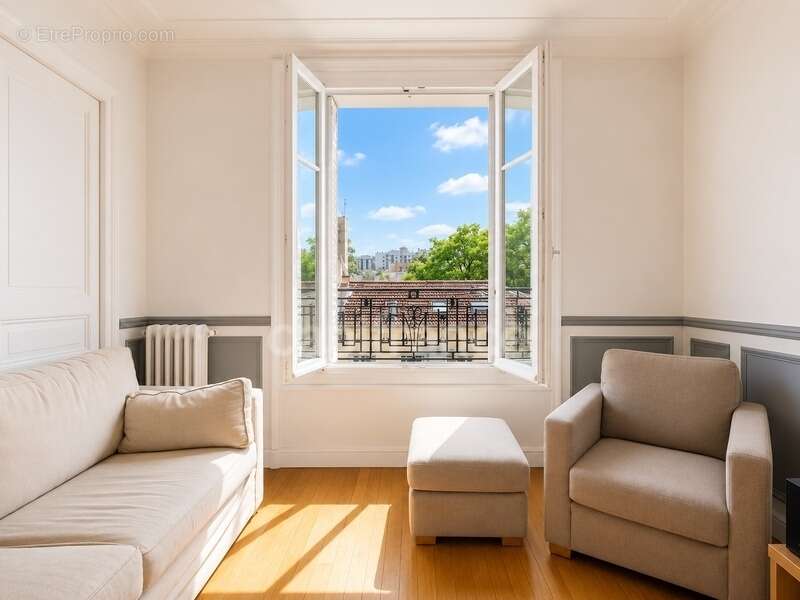 Appartement à PARIS-15E