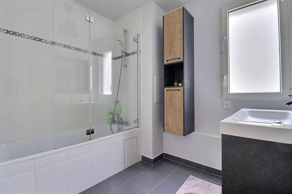 Appartement à COLOMBES