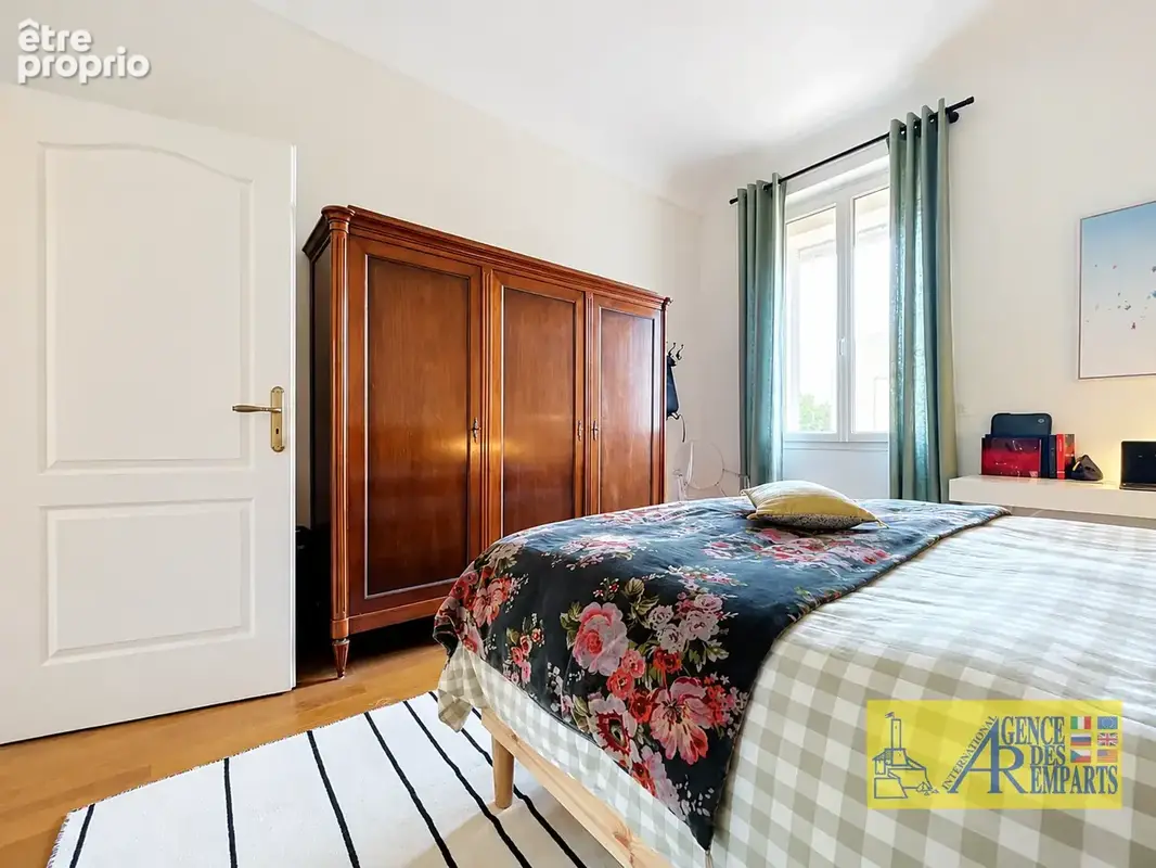 Élégant appartement bourgeois de 76 m2 au cœur d’Antibes - photo 10