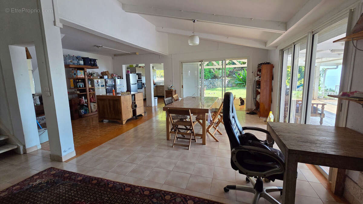 Maison à SAINT-DENIS