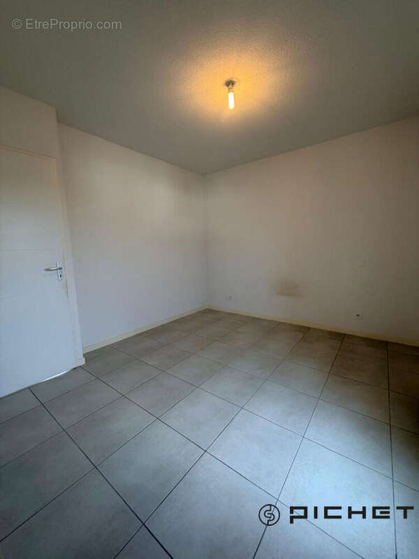 Eysines - 2 pièce(s)  45 m² avec double terrasse - photo 4