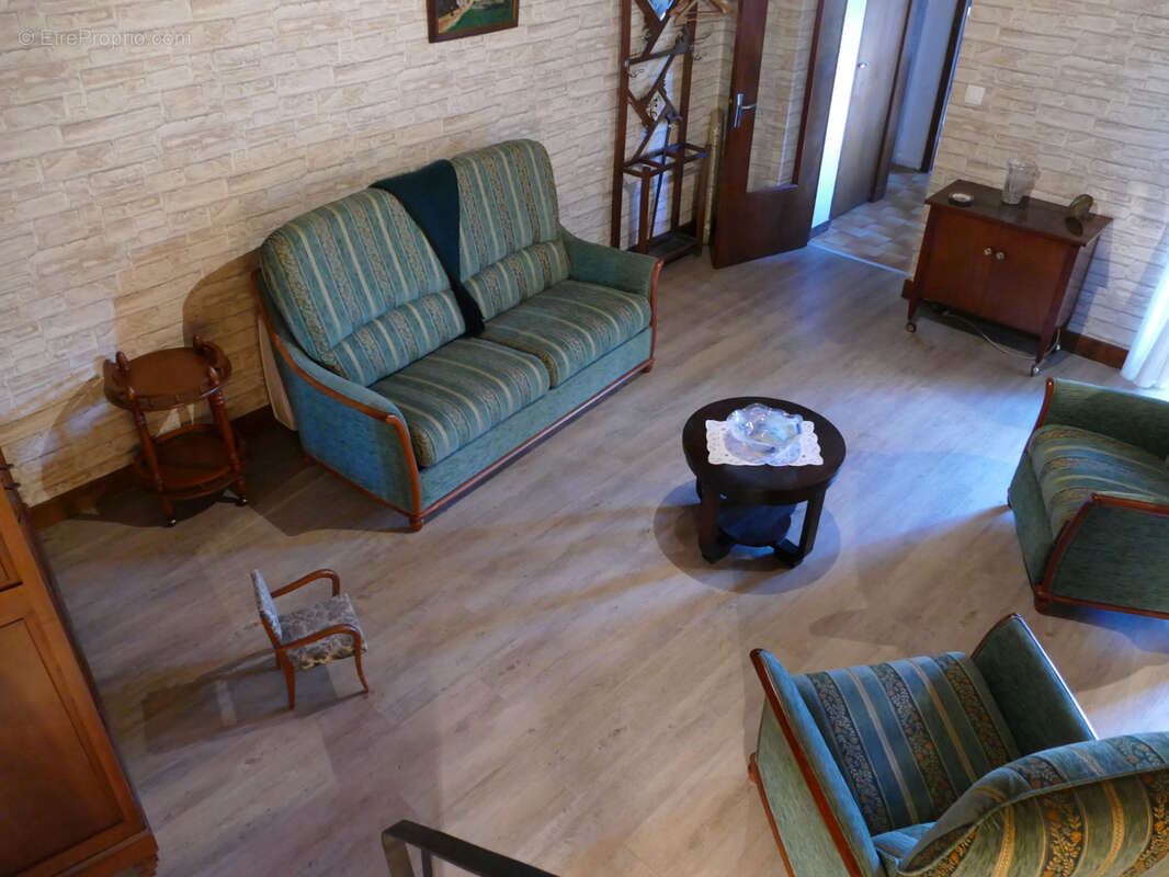 Maison à MEZIERES-SUR-ISSOIRE