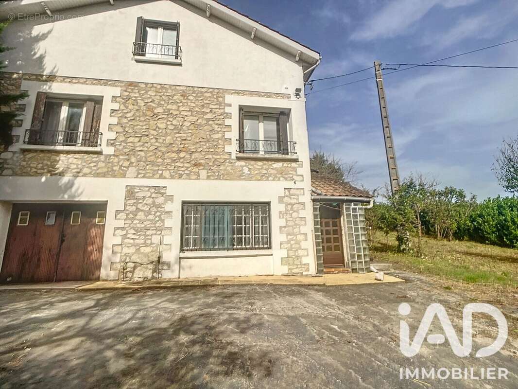 Maison 136 m² à Cazideroque  - photo 2