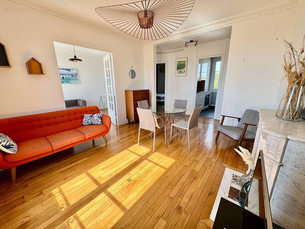 Appartement à FONTENAY-SOUS-BOIS