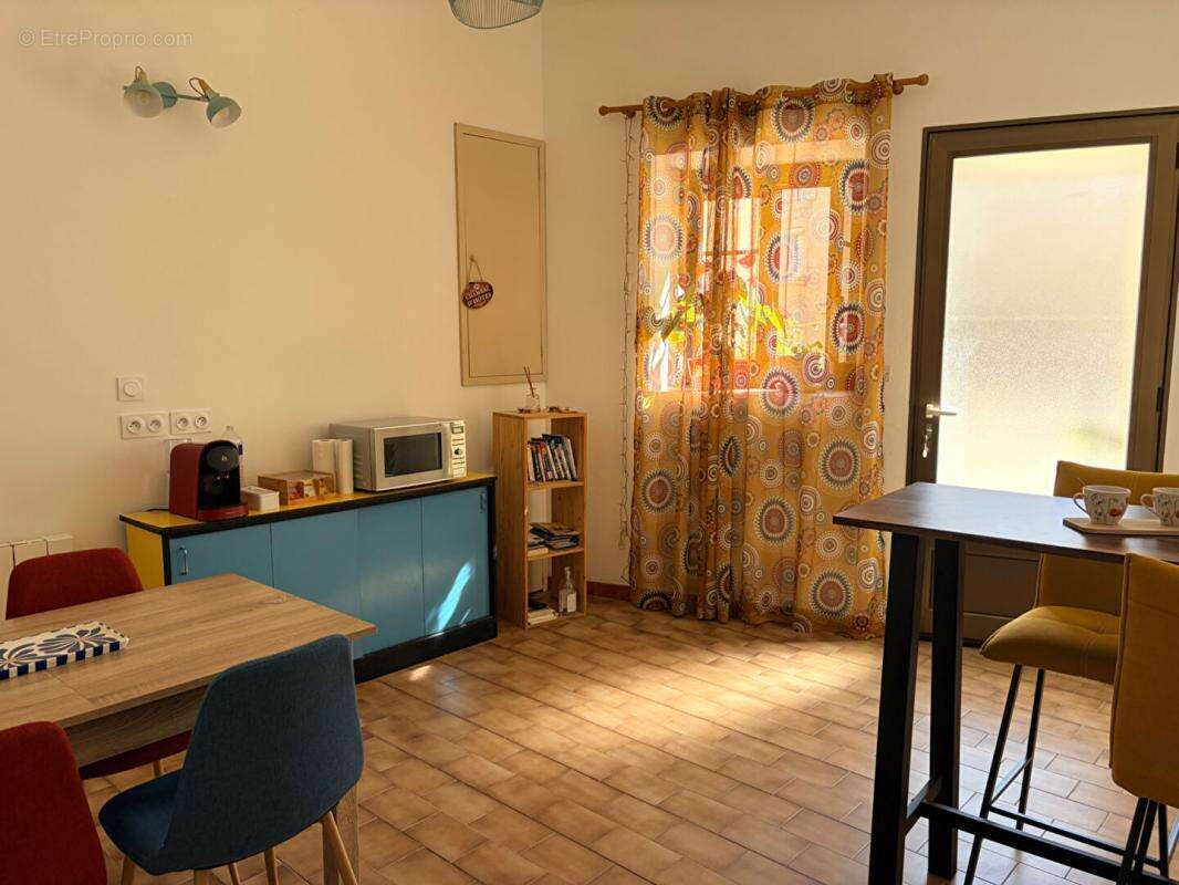 Maison à DOMAZAN