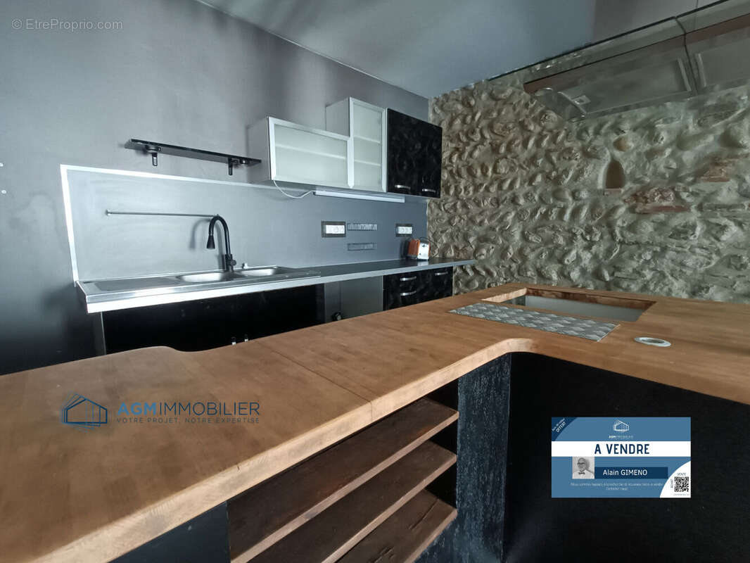 Maison 84 m² à Villeneuve-La-Riviere  - photo 9