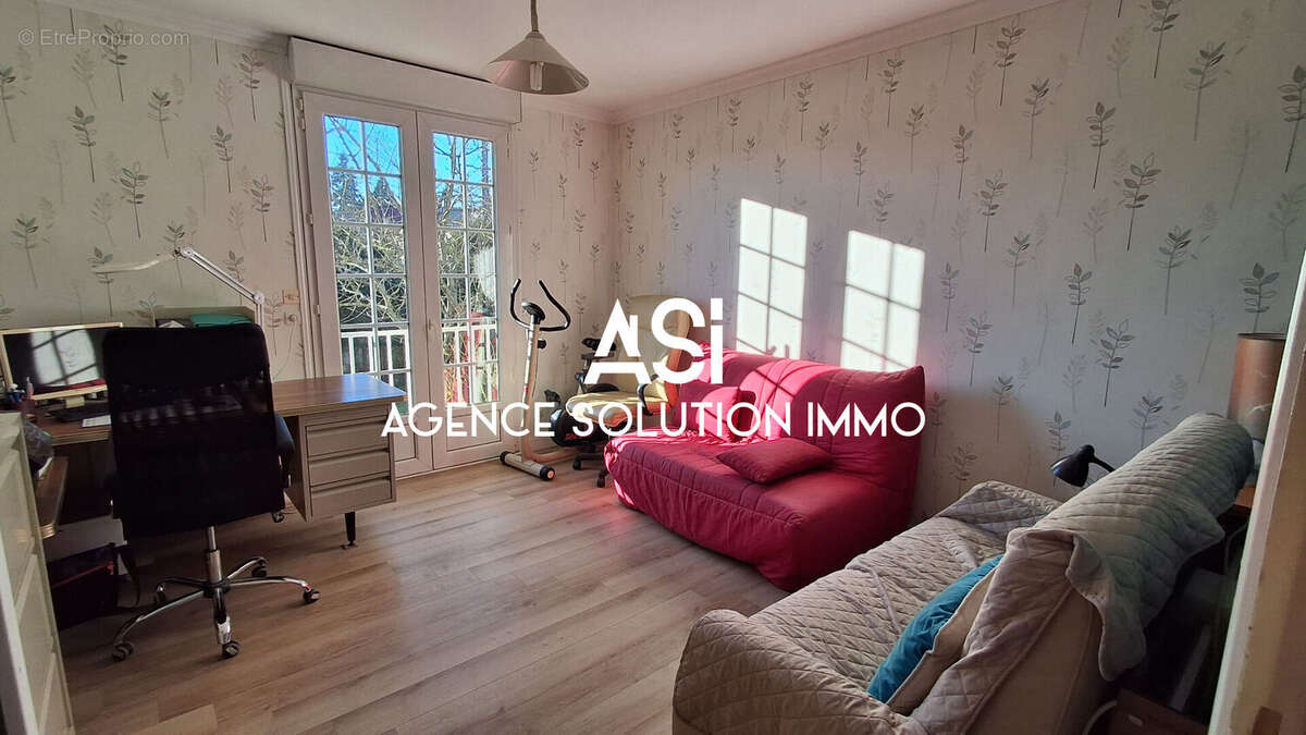 Maison à VILLAINES-LA-JUHEL