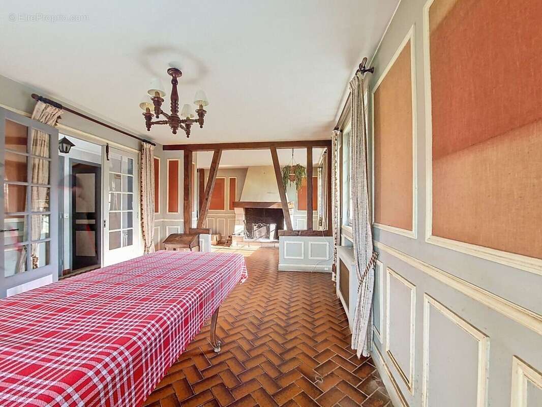 57913188f.jpg - Maison à ETREPAGNY