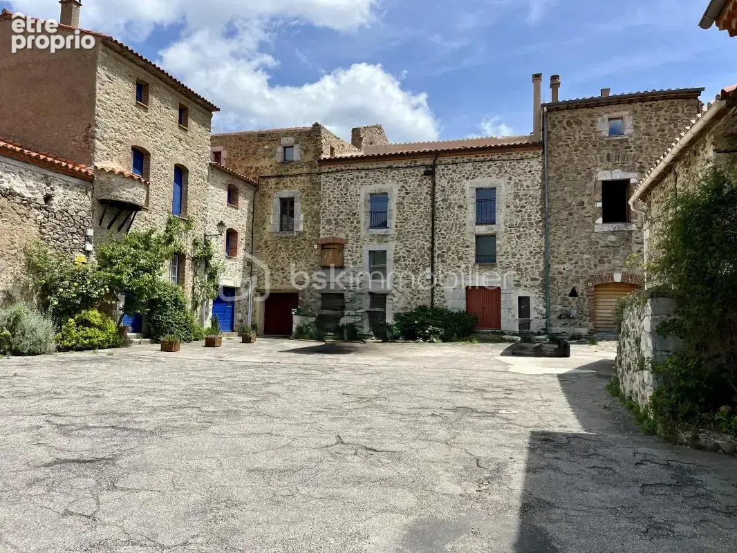 Appartement exceptionnel de 148 m² dans château médiéval du XIIème siècle - photo 15